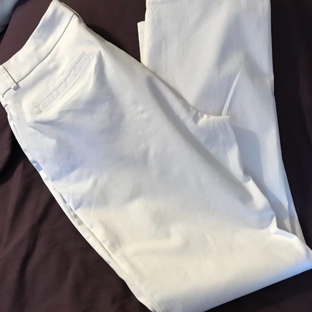 💙5 FOR $30💙 White size 8 Docker Pants